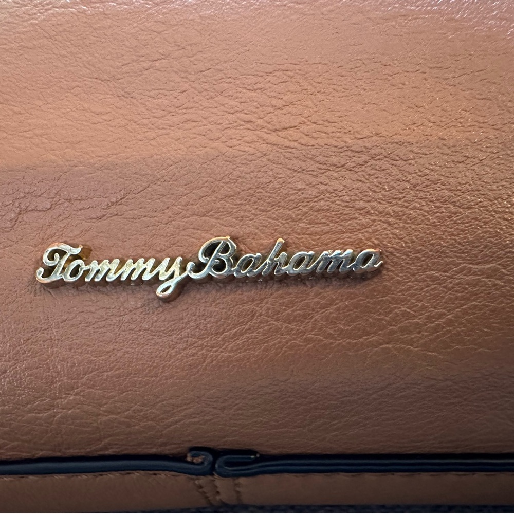 Tommy Bahama Cedros Brown Leather Crossbody Bag, perfect for travel! - Picture 6 of 12